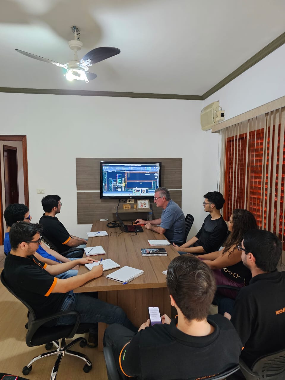 WhatsApp Image 2024-11-01 at 15.19.16 (1)