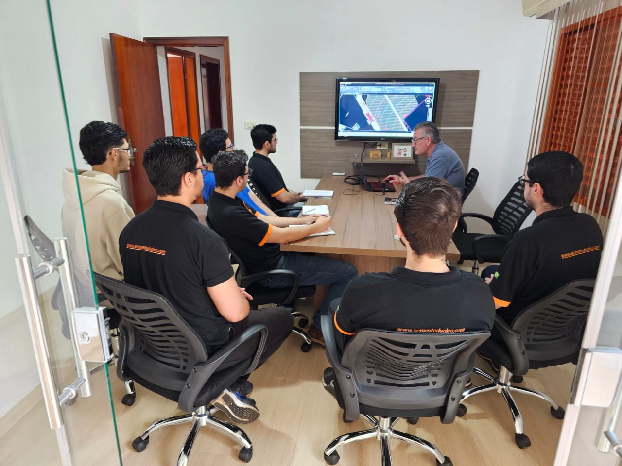 WhatsApp Image 2024-11-01 at 15.19.21 (1)